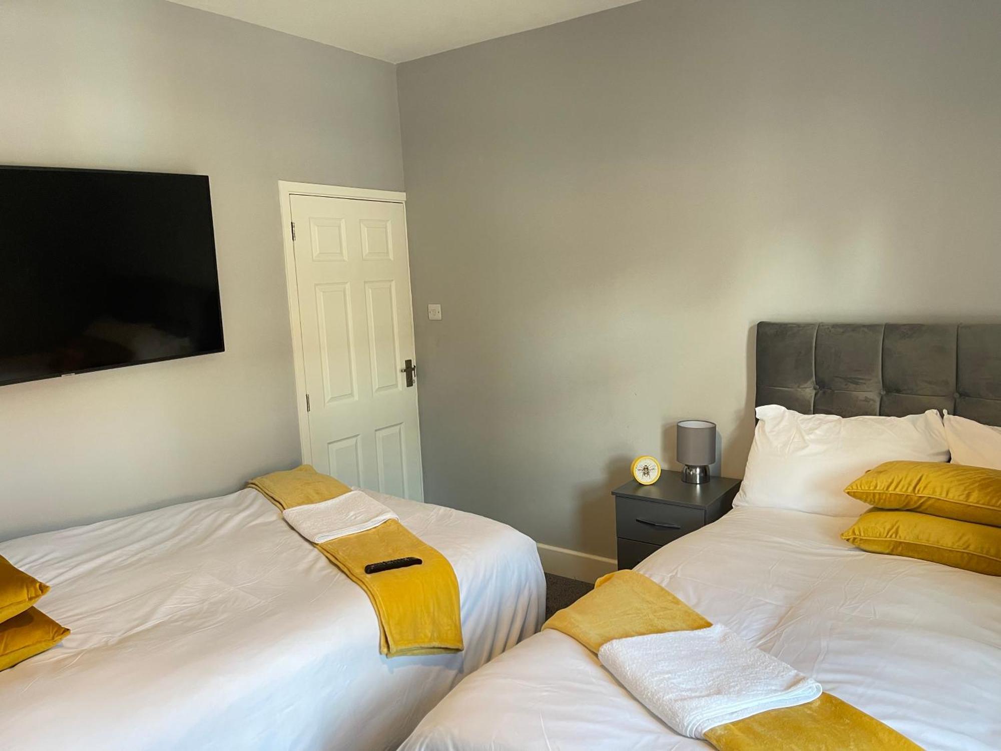 Hometel Digs Morden Comfy Home Can Sleep 11 Λέστερ Εξωτερικό φωτογραφία